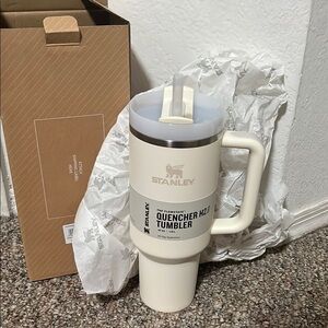Stanley Quencher H2.0 Tumbler in Ivory